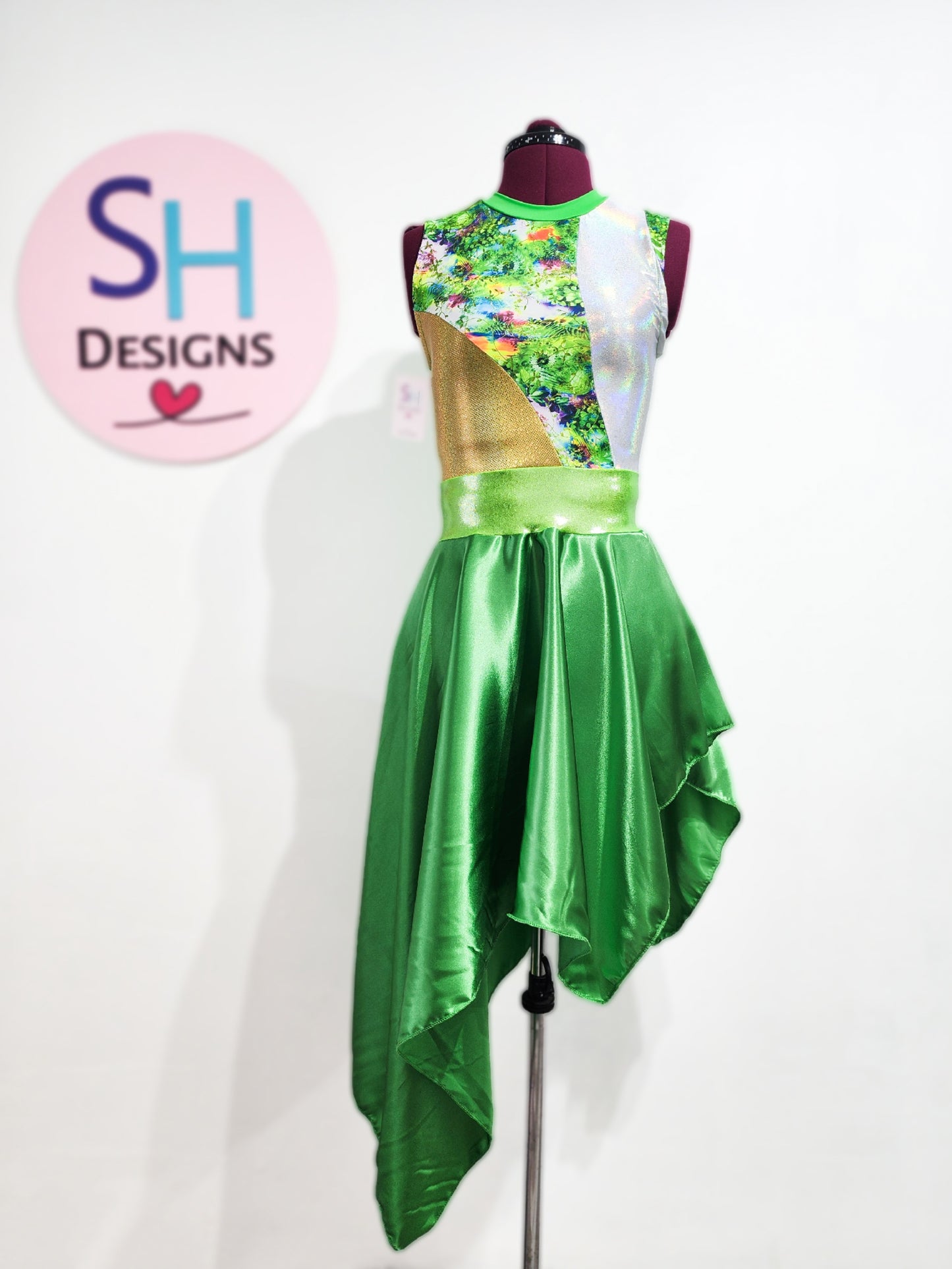 Toda su creación cuenta su gloria⁹